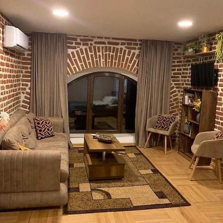 דירות טביליסי 12 Maksim Gorki Street מראה חיצוני תמונה