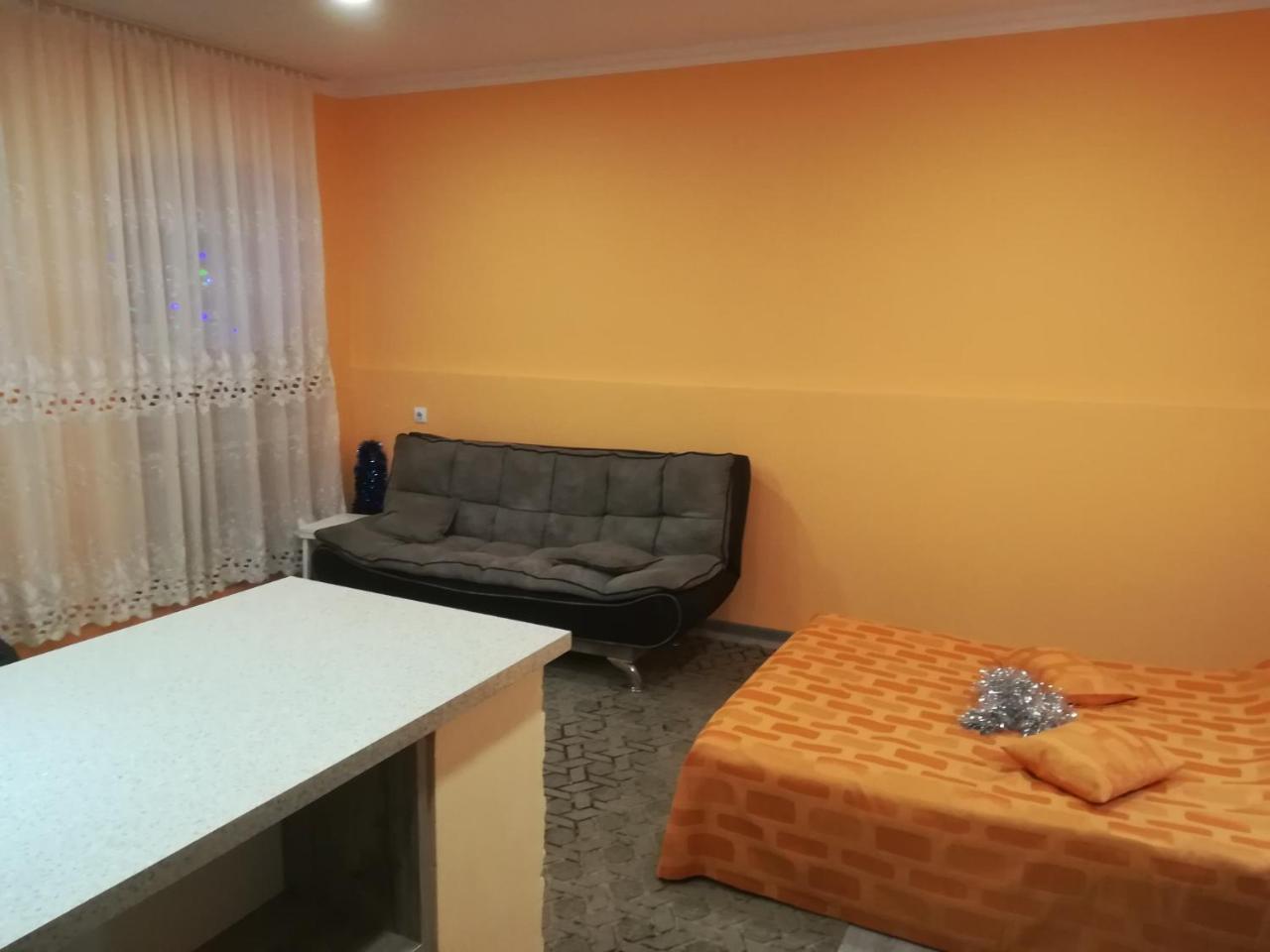 דירות טביליסי 12 Maksim Gorki Street מראה חיצוני תמונה