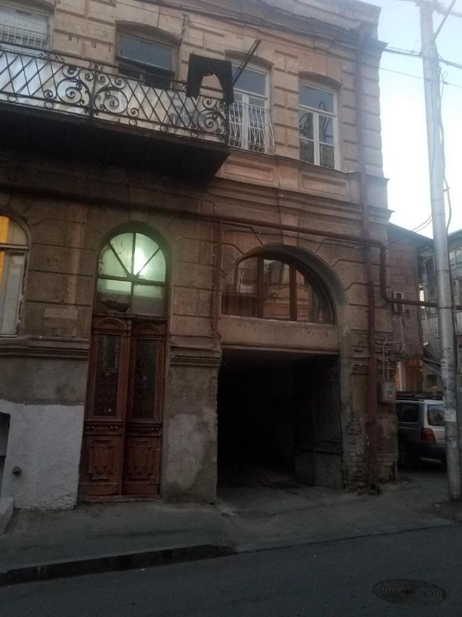 דירות טביליסי 12 Maksim Gorki Street מראה חיצוני תמונה