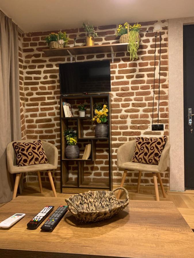 דירות טביליסי 12 Maksim Gorki Street מראה חיצוני תמונה