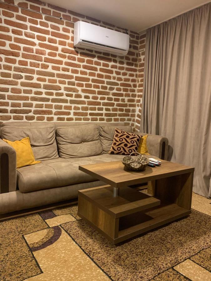 דירות טביליסי 12 Maksim Gorki Street מראה חיצוני תמונה