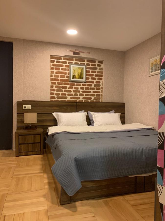 דירות טביליסי 12 Maksim Gorki Street מראה חיצוני תמונה